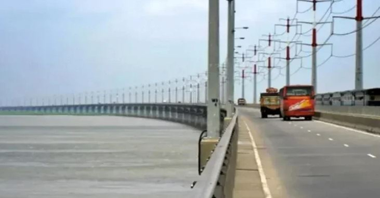 ২৪ ঘণ্টায় যমুনা সেতুতে ৩৪ হাজার যানবাহন পারাপার, টোল আদায় ২ কোটি ৭৮ লাখ