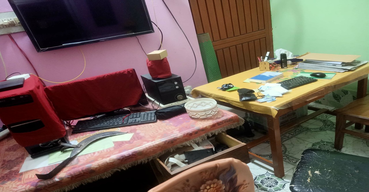 গভীর রাতে 'ধারালো অস্ত্র' নিয়ে ডাকাতি স্টাইলে রাজশাহীতে মেজরের বাসায় দুর্ধর্ষ চুরি