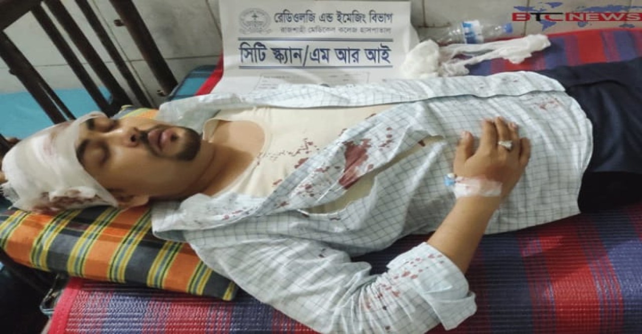 লক্ষীপুরে জেনারেল হাসপাতালে হামলা-ভাঙচুর: শেয়ারহোল্ডারকে ছুরিকাঘাত করে ২০ লাখ টাকা লুট