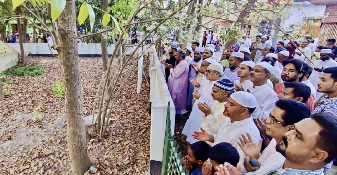 পবা উপজেলা বিএনপির ইফতার ও দোয়া মাহফিল