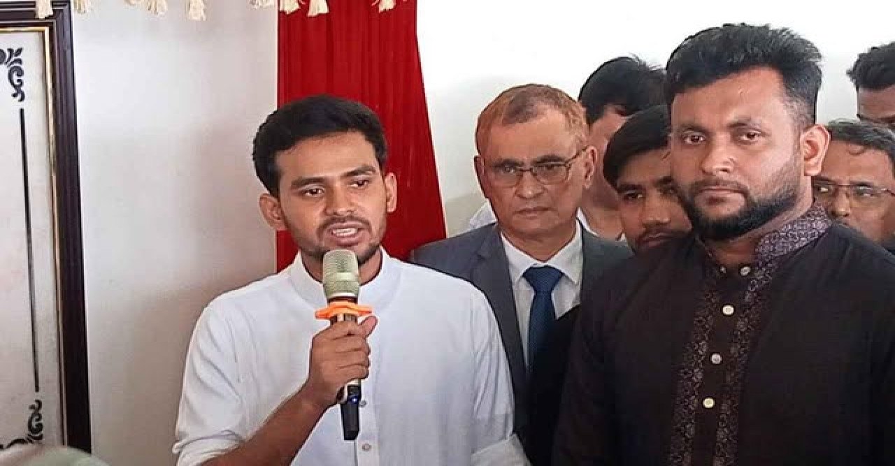 দেশের সকল স্টেডিয়ামকে খেলাধুলার উপযোগী করা হবে: উপদেষ্টা আসিফ
