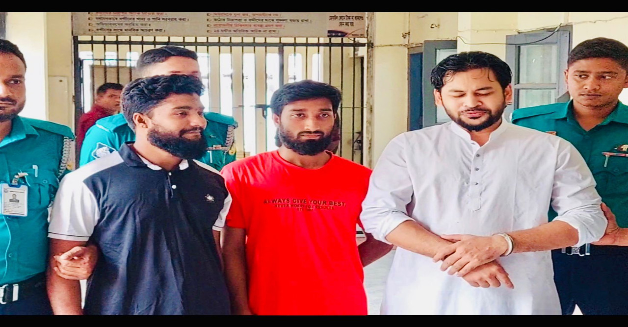 রাজশাহীতে অস্ত্র-বিস্ফোরক মামলায় অনিন্দ্যসহ তিনজন ৫ দিনের রিমান্ডে
