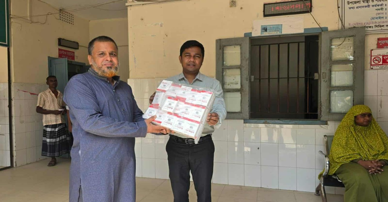 সিংড়া উপজেলা স্বাস্থ্য কমপ্লেক্সে বিনামূল্যে জলাতঙ্ক টিকা প্রদান