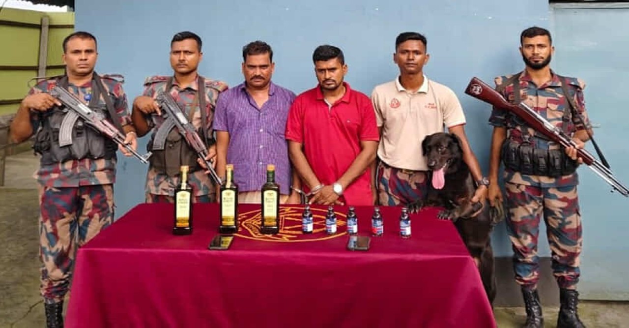 যশোর সীমান্তে মাদকসহ ভারতীয় নাগরিকসহ আটক-০২