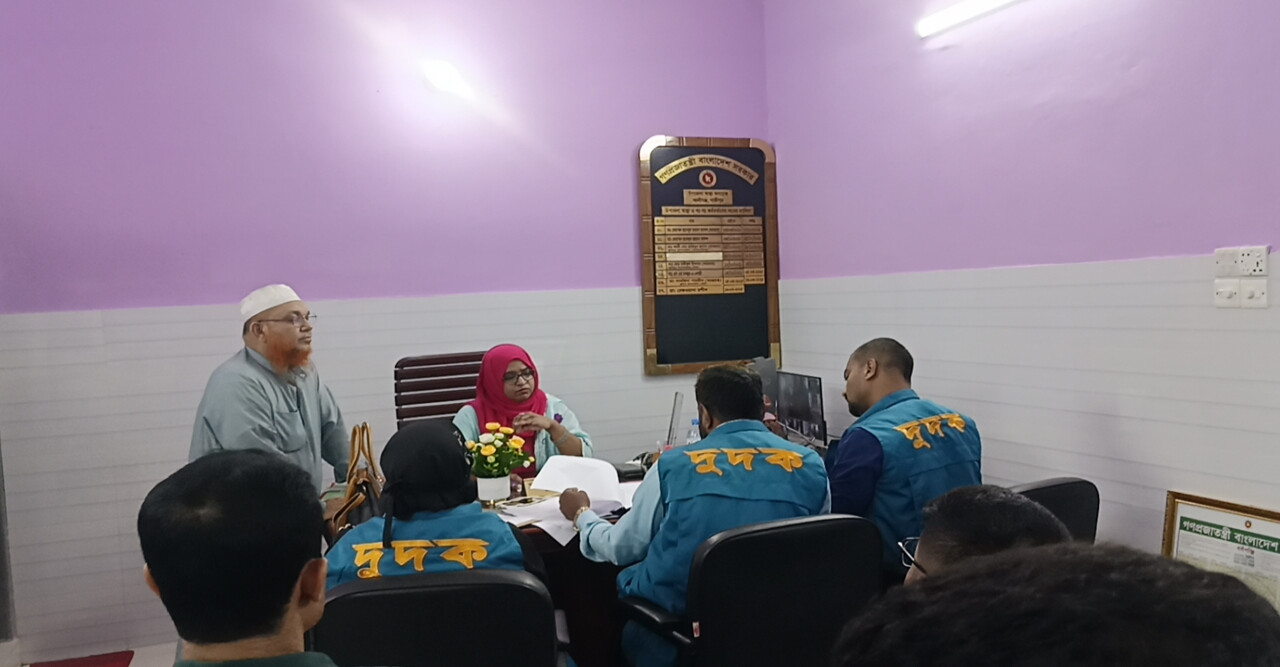কালীগঞ্জ উপজেলা স্বাস্থ্য কমপ্লেক্সে দুদকের অভিযান