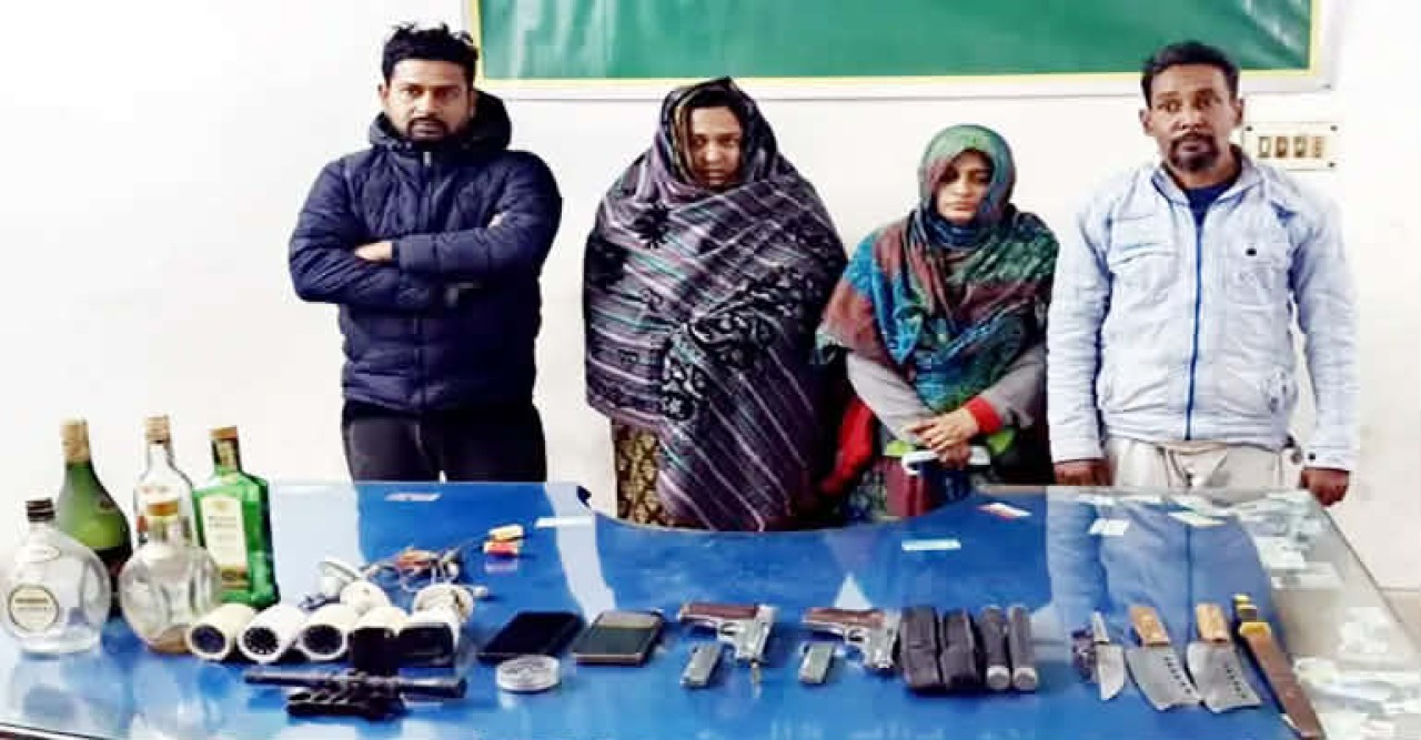 যশোর সীমান্ত পথে ভারত থেকে আসছে অবৈধ অস্ত্রের চালান