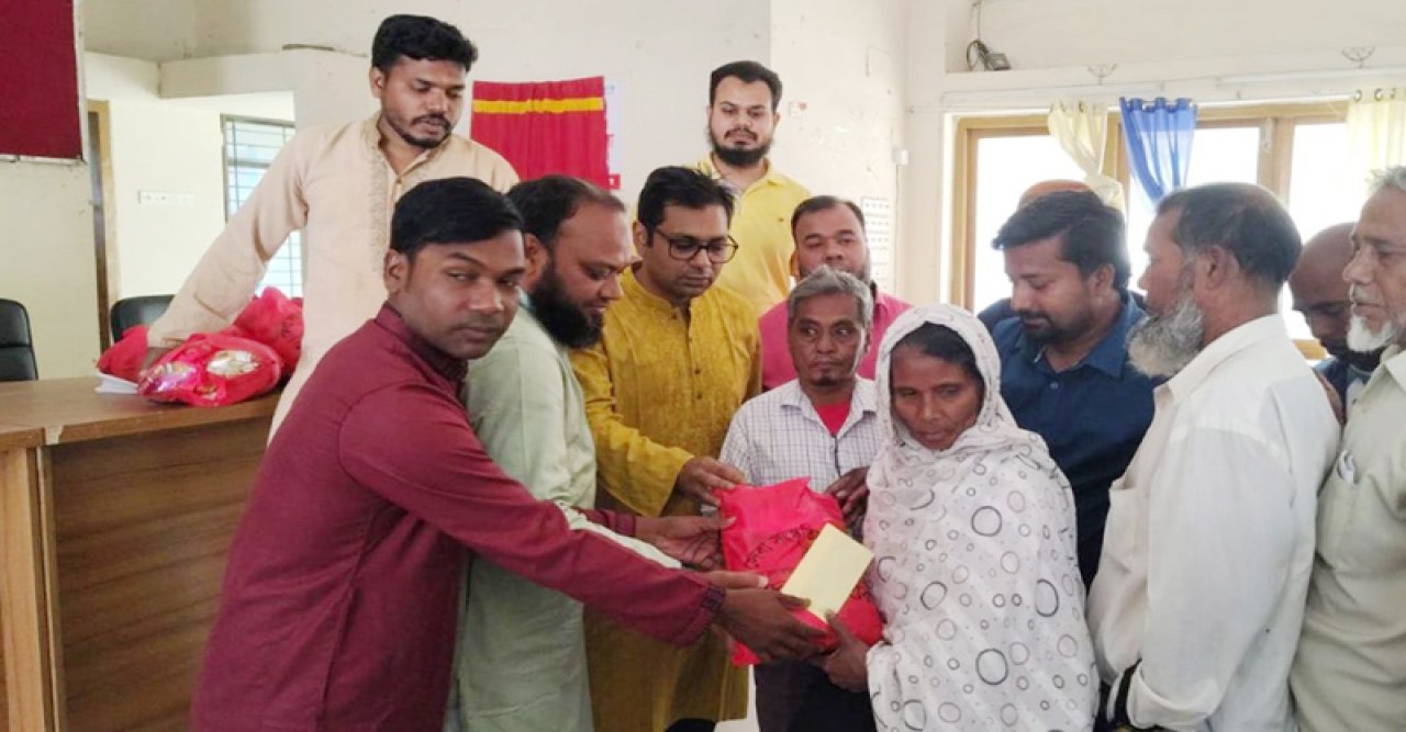 শিবগঞ্জে ‘সেবা সাংস্কৃতিতে আমরা’ ইদ সামগ্রী বিতরণ