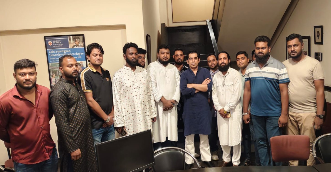 বিজেপির চেয়ারম্যান আন্দালিভ রহমান পার্থর সাথে রাজশাহীর নেতৃবৃন্দের সাক্ষাৎ