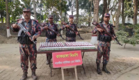সীমান্তে কড়া পাহারা: সাতক্ষীরায় বিপুল অংকের ভারতীয় পণ্য উদ্ধার