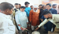 প্রসাদপুর  ইউনিয়নের অসহায় ও হৃতদরিদ্রদের মাঝে ভিজিএফ’র চাল বিতরণ