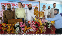 বনপাড়া পৌরসভায় সেরা করদাতাদের সম্মাননা প্রদান