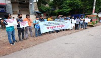 কুমিল্লা প্রেস ক্লাবের সদস্যপদ বঞ্চিত সাংবাদিকদের অবস্থান কর্মসূচি