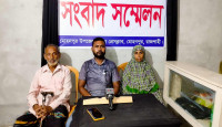 দূর্গাপুরে নারী সিন্ডিকেটের হাত থেকে বাঁচতে মোহনপুরে সংবাদ সম্মেলন