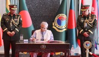 শান্তিপূর্ণ নির্বাচন আয়োজনে সামরিক বাহিনী ও পুলিশের সহায়তা চাইলেন প্রধান উপদেষ্টা