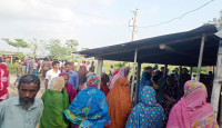 রাণীনগরে মসজিদে ঝু’লছিল মাদ্রাসা ছাত্রের ম’র’দে’হ
